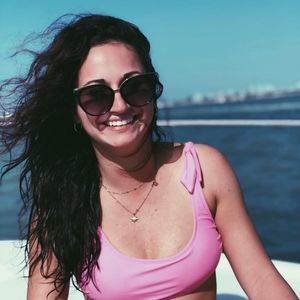 Meet your Posher, Julia